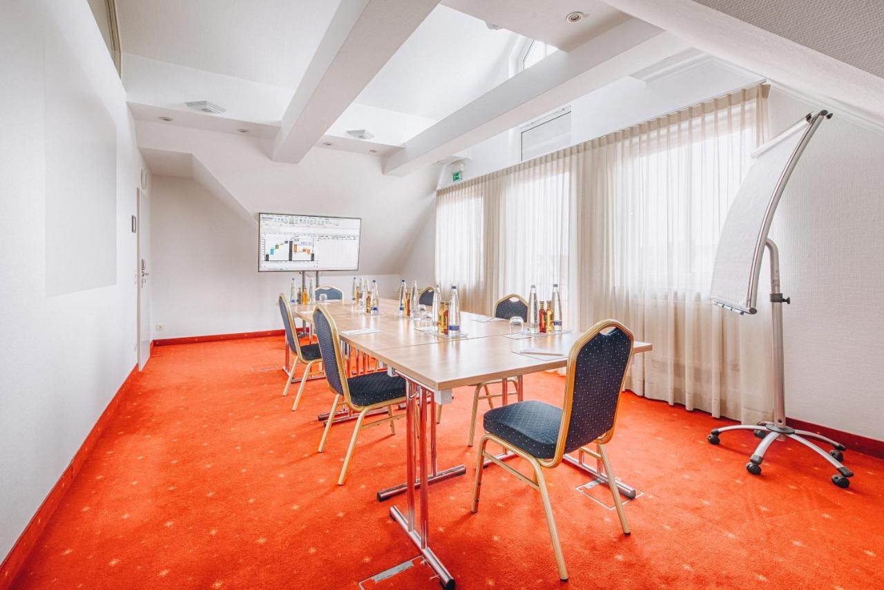 Hotel Moosburger Hof Пфафенхофен ан дер Илм Екстериор снимка