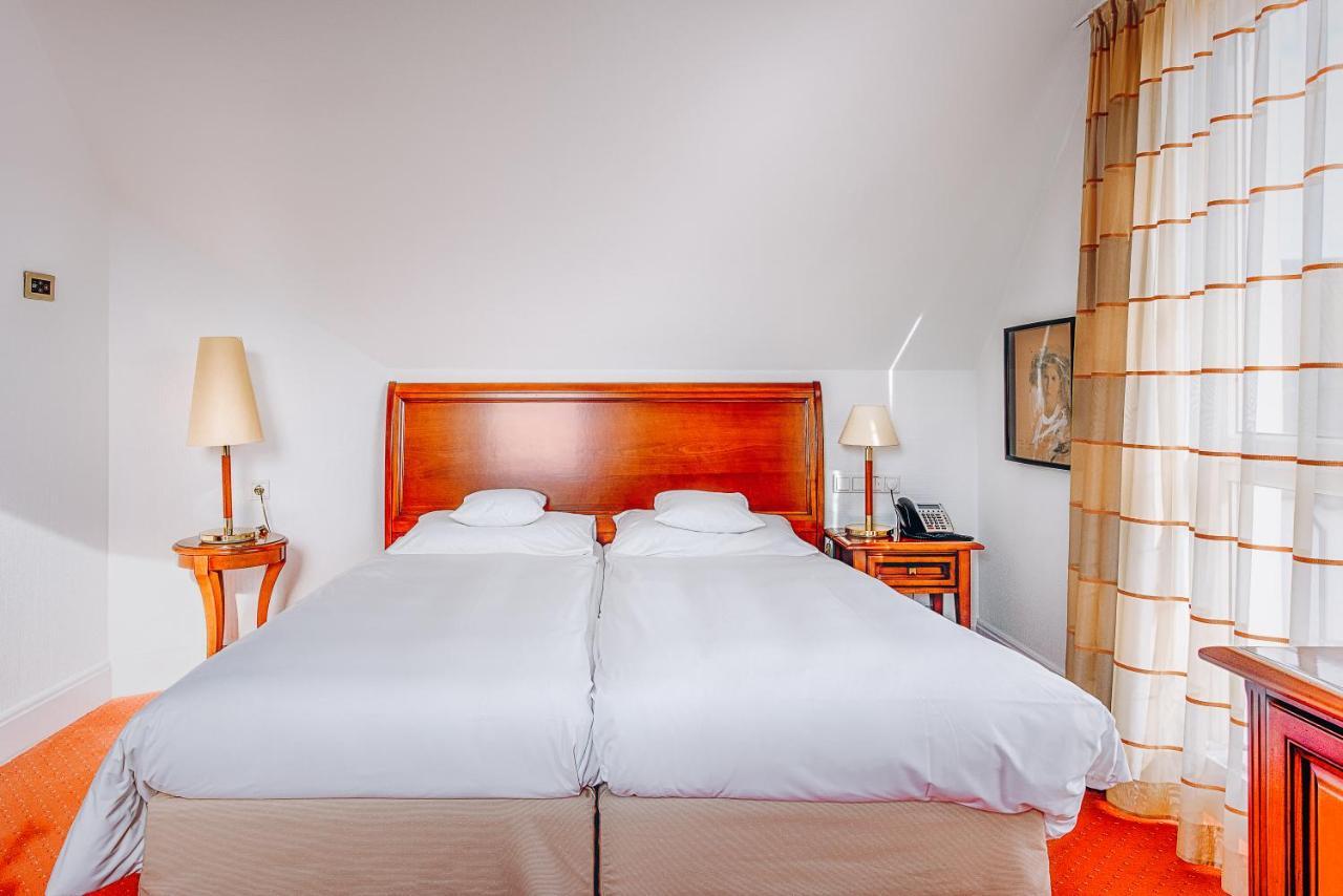 Hotel Moosburger Hof Пфафенхофен ан дер Илм Екстериор снимка