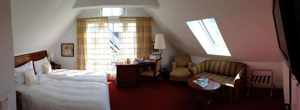 Hotel Moosburger Hof Пфафенхофен ан дер Илм Екстериор снимка